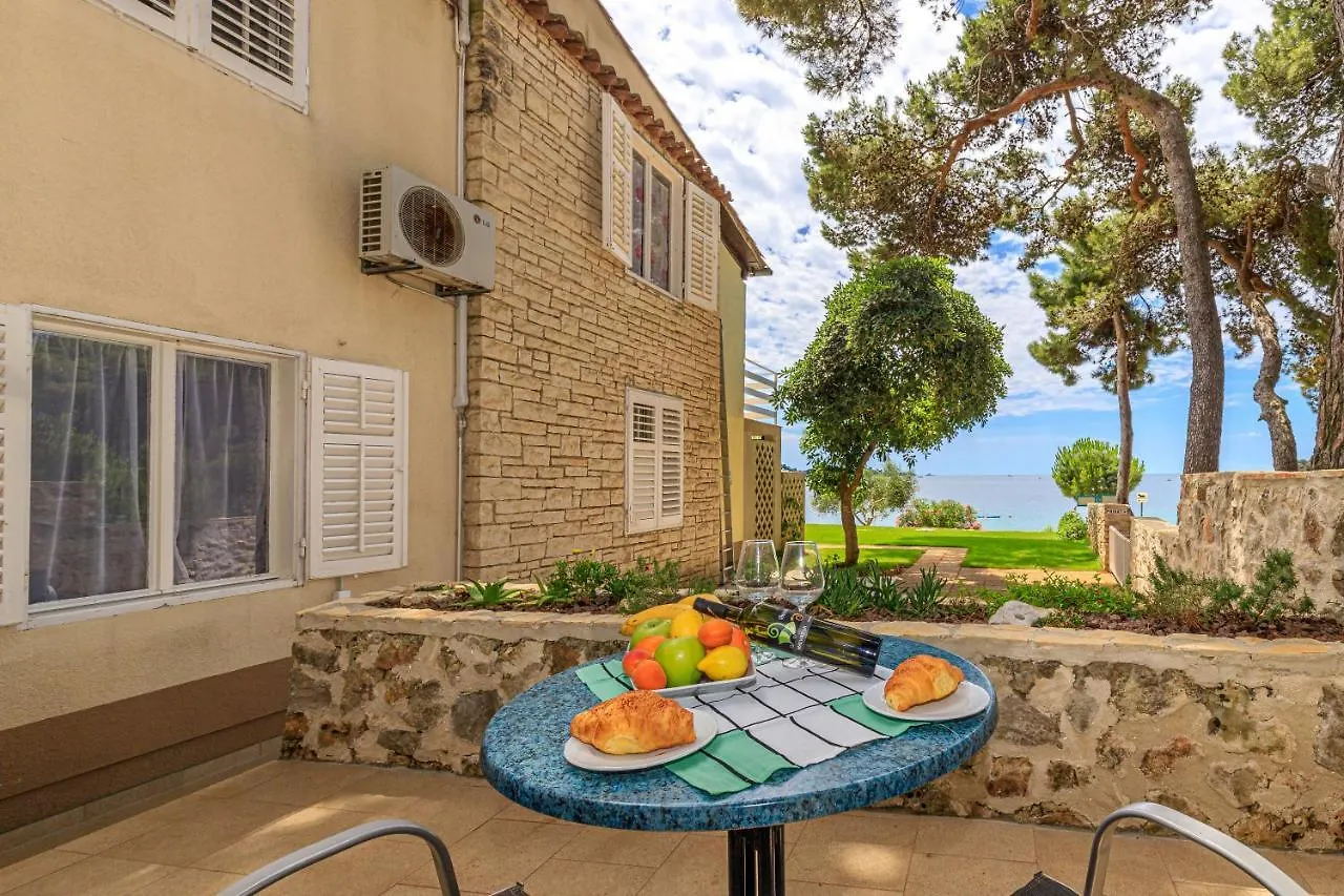 Al Mare Apartments Rovinj
