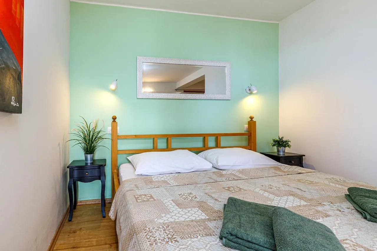 Al Mare Apartments Rovinj