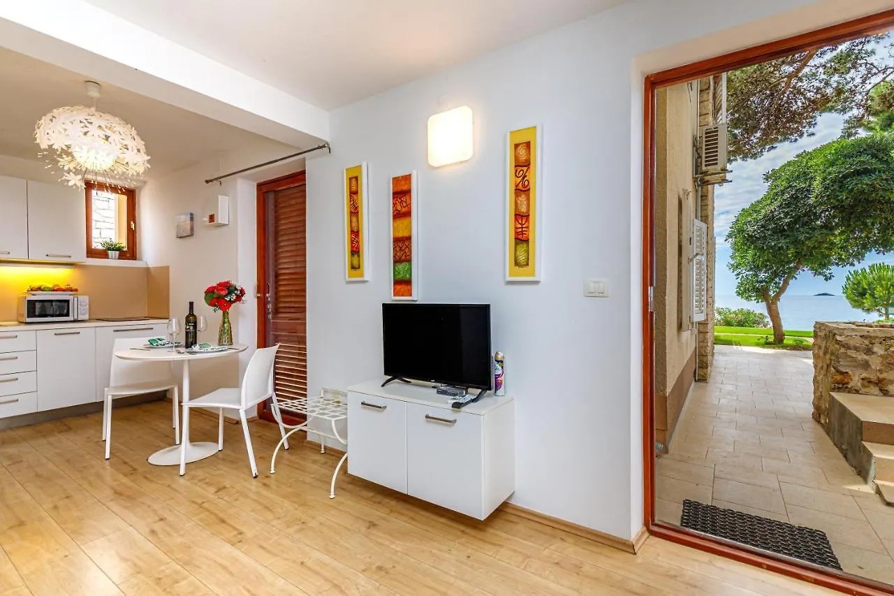 Al Mare Apartments Rovinj
